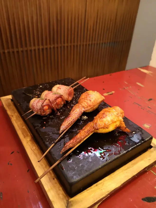 燒車厘茄煙肉卷 + 明太子燒雞翼兩隻