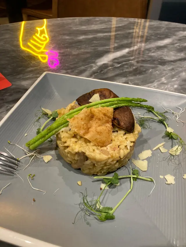 松葉蟹膏蕃紅花意大利燴飯