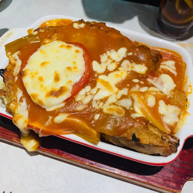 鮮茄濃汁焗豬扒飯