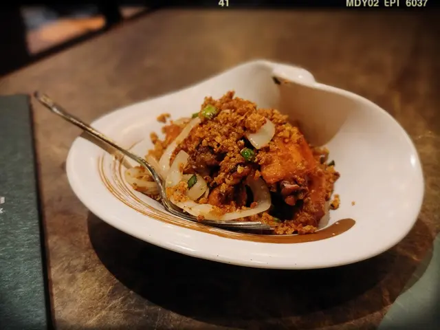 蒜茸越南牛油雞翼($78)