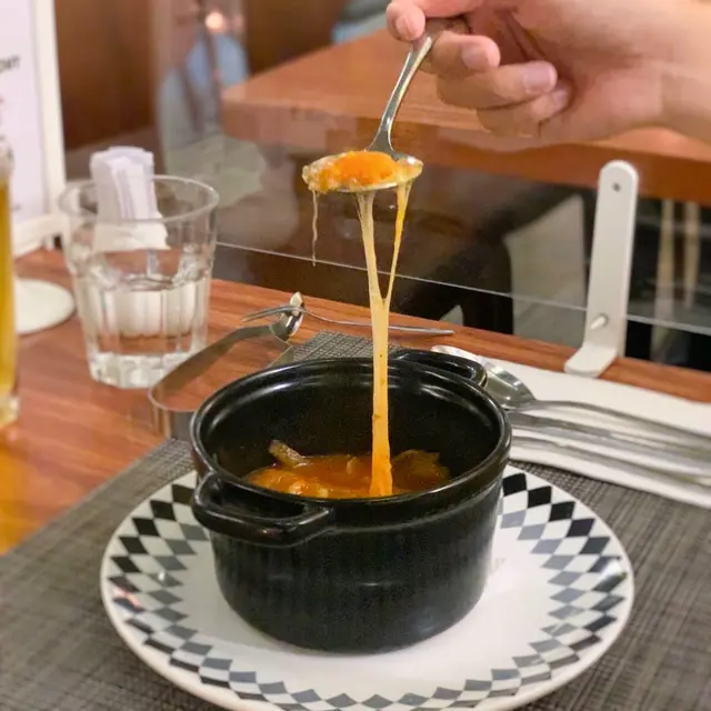 焗古也芝士洋蔥湯