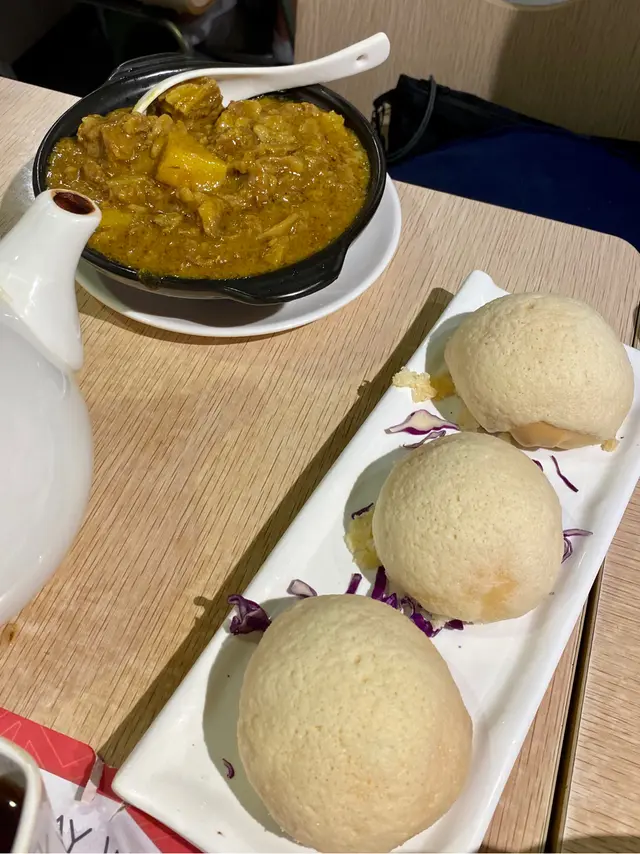 酥皮焗叉燒包，咖喱牛腩