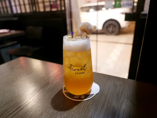 蜜桃烏龍熊茶