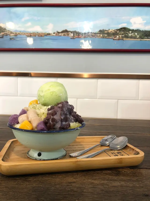 抹茶紅豆三色圓冰