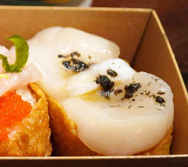 黑松露帶子腐皮壽司