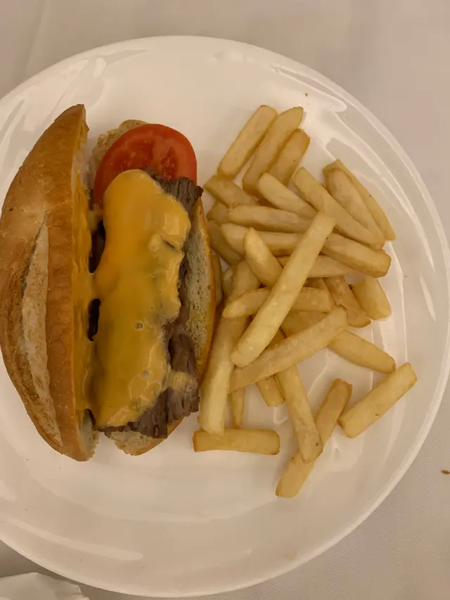 燒牛肉潛艇