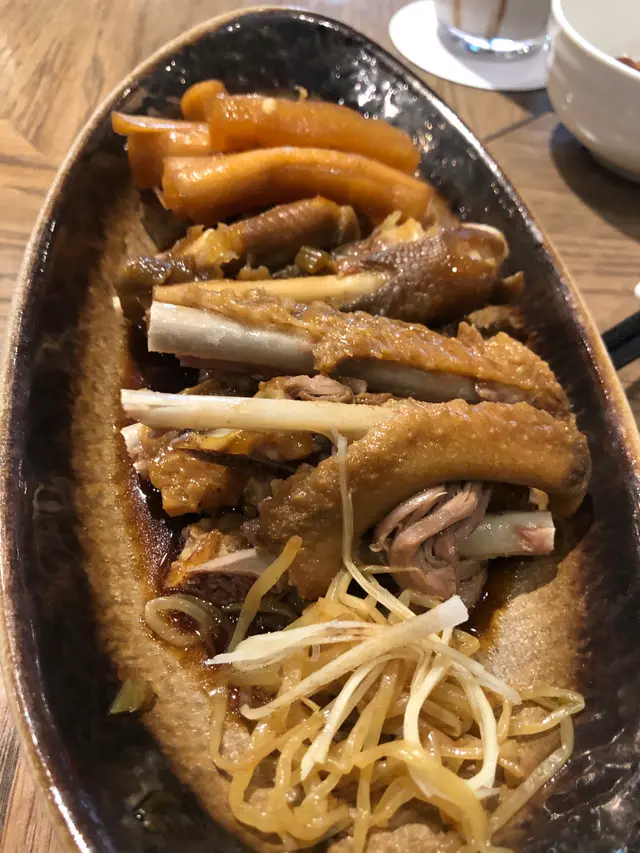 白滷水獅頭鵝掌翼