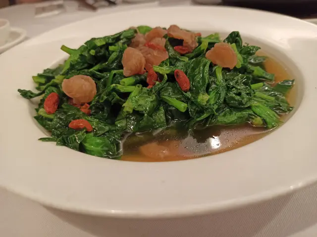 杞子圓肉上湯豆苗