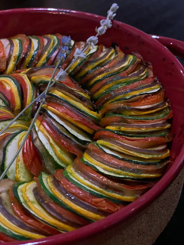 好巧功夫既一道菜 介紹時話醬汁用普羅旺斯香草打出嚟 好清新