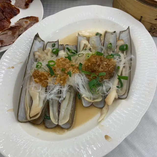 蒜蓉粉絲蒸蟶子