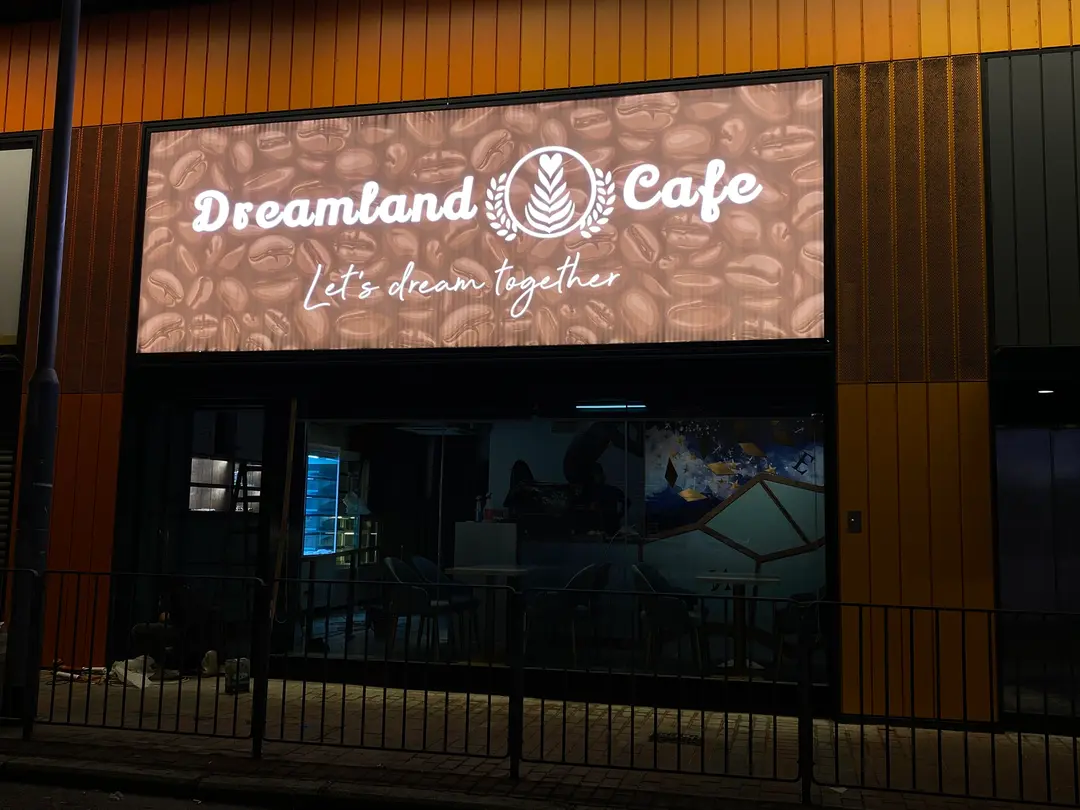 Dreamland Cafe