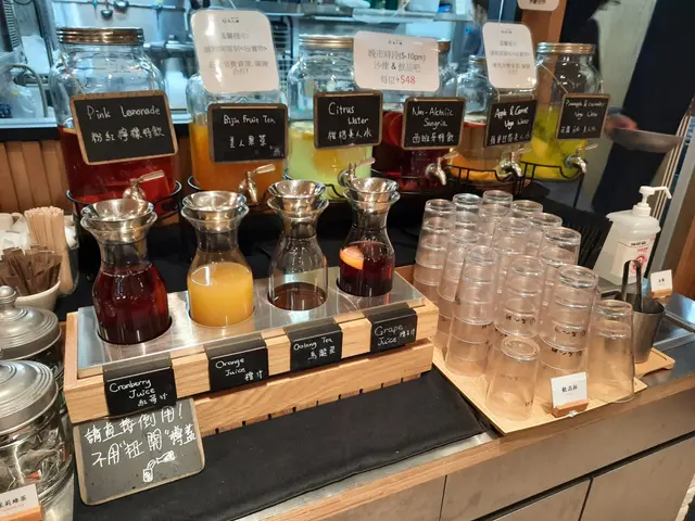 自助沙律飲品吧