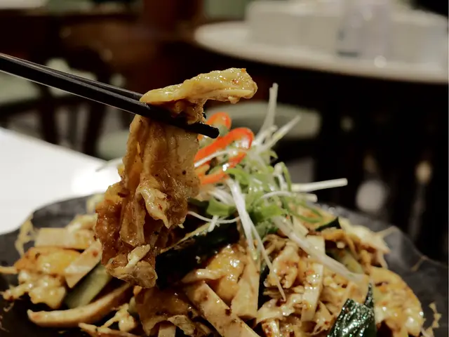 麻辣手撕雞