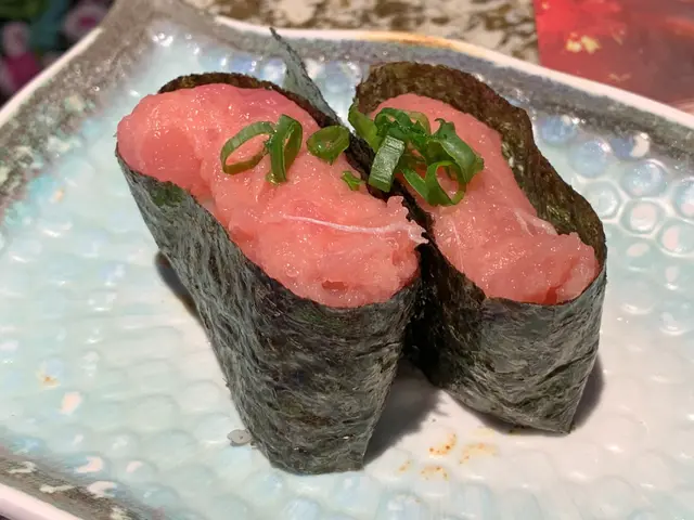 香蔥吞拿魚茸軍艦