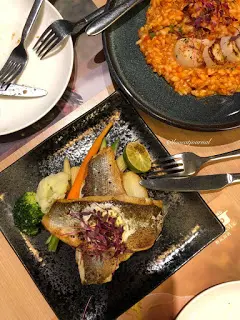 烤海鱸魚配青檸牛油汁配燒薯仔