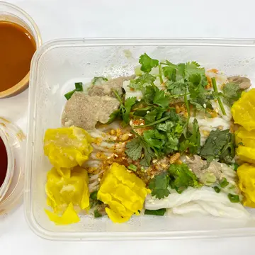 猪膶石磨肠粉餐
