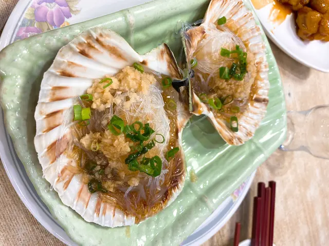 蒜蓉粉絲蒸扇貝
