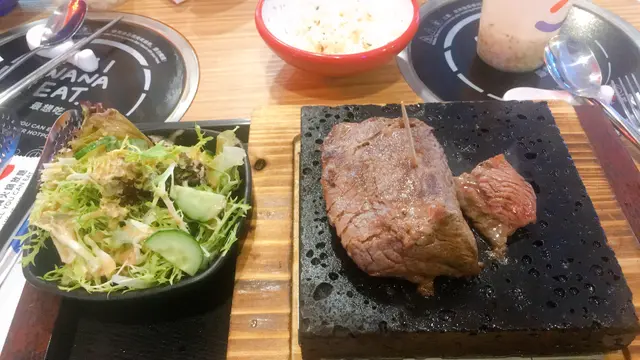 極上安格斯牛小排石燒