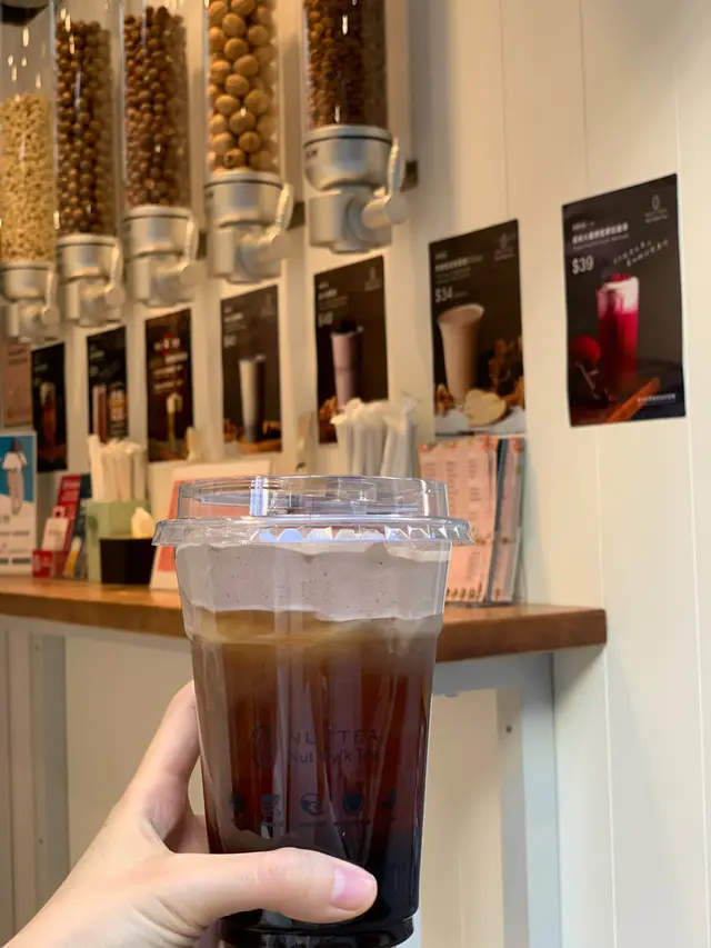 伯爵朱古力堅果奶蓋茶