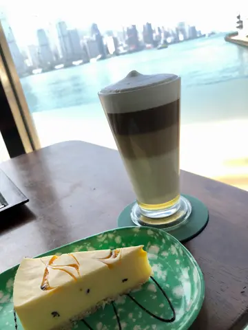 Passion fruit  cheese  cake,  Honey & Ginger  coffee