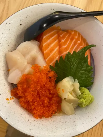 三文鱼帆立贝丼