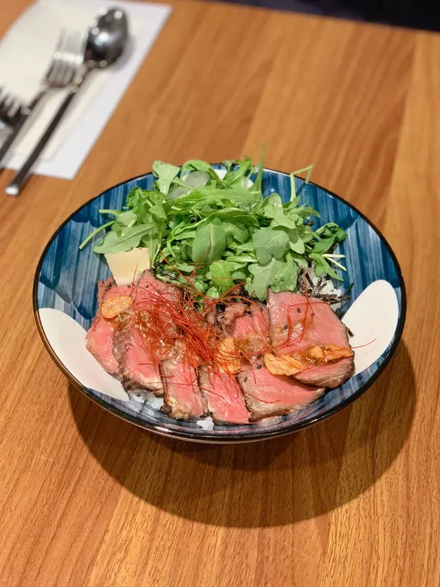 黑毛和牛牛扒丼
