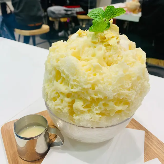 榴連豆腐花刨冰