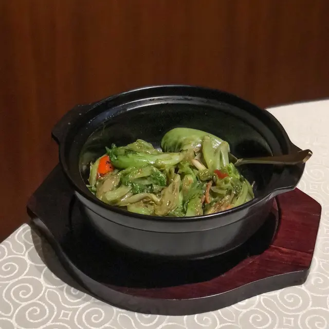 砂鍋大澳蝦醬啫啫唐生菜膽