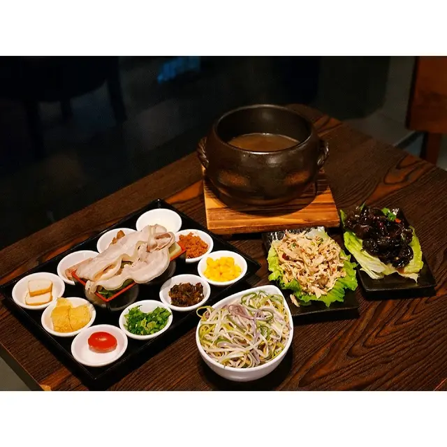 雲魅特色湯過橋米線