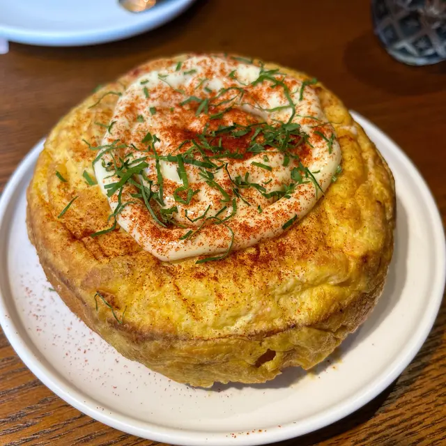 西班牙薯仔蛋餅配日式明太子