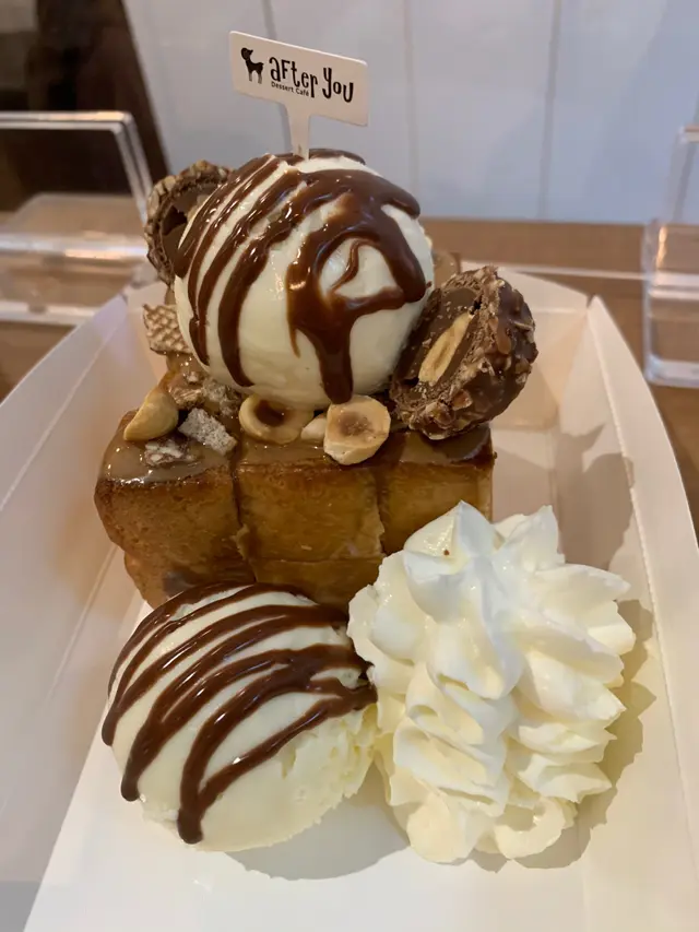 Baby Ferrero Honey Toast金莎朱古力蜜糖多士，比較甜