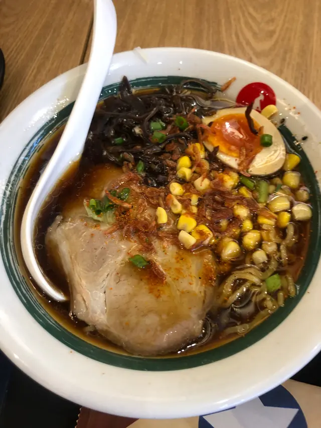 黑蒜醬油义燒拉麵