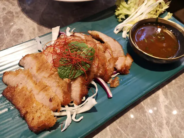 泰式燒西班牙黑毛豬頸肉