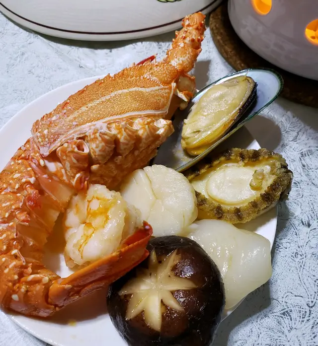 真材實料海鮮煲💯味道非常正👍👍