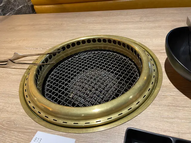 係明火爐，火力好夠，燒肉類同海鮮都好快食得