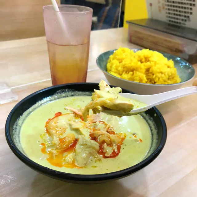 泰式青咖喱雞配飯