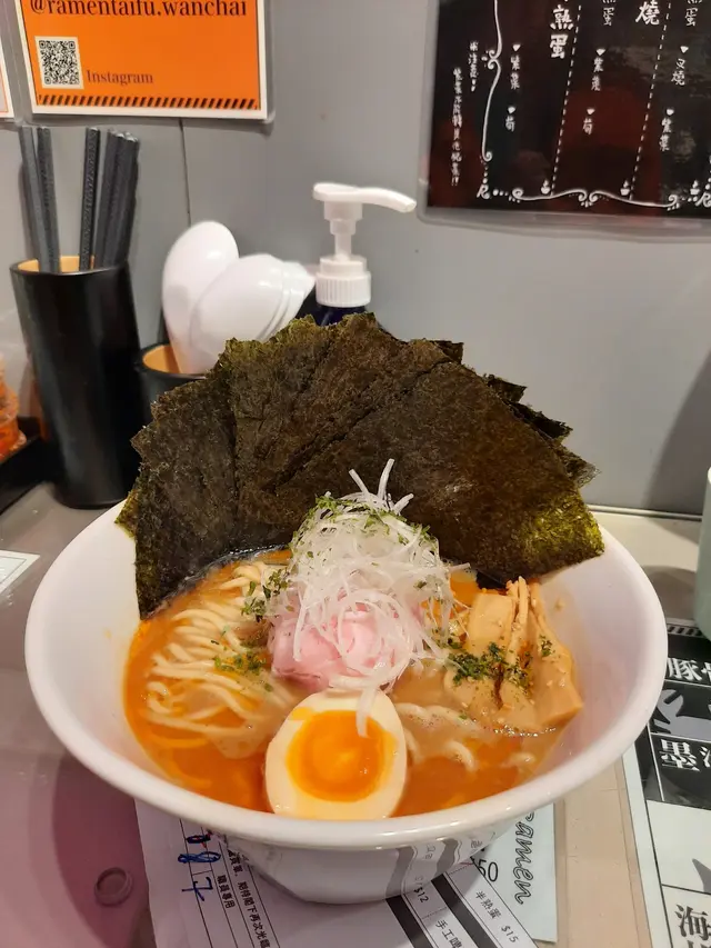 濃厚蟹蝦豚骨拉麵