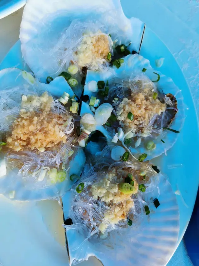蒜蓉粉絲蒸元貝
