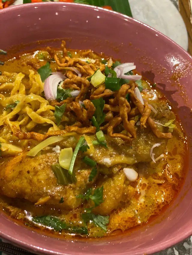 泰北咖喱雞金麵