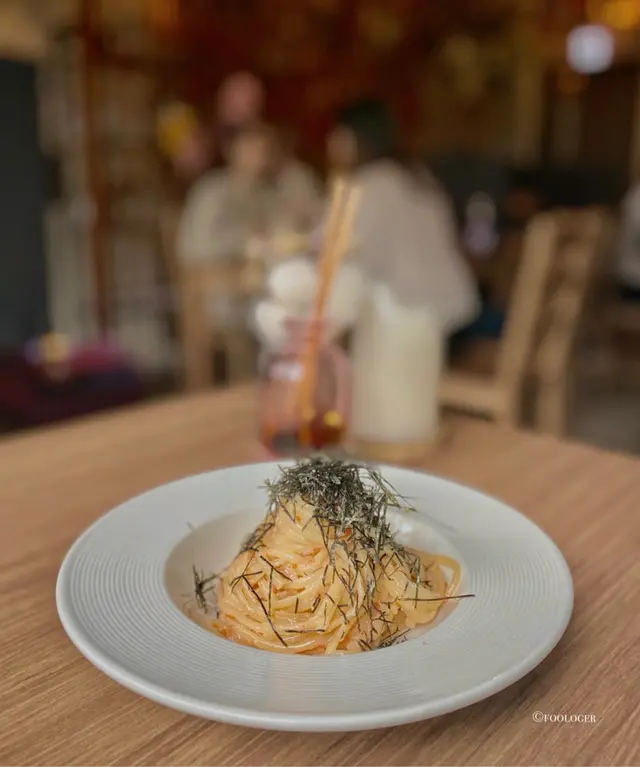 成個意粉都好creamy 扁意粉嘅韌度啱啱好 有好多脹卜卜嘅明太子 加上海量嘅紫菜 口感唔錯🍝😋