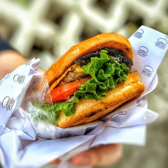 黑松露芝士牛堡