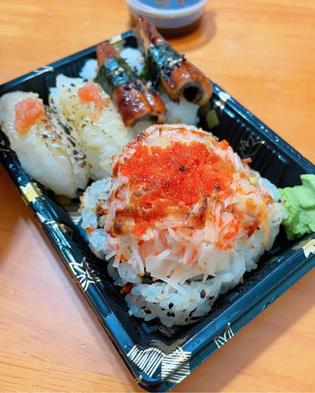 火山啲蟹柳乾左少少，壽司既飯太大舊