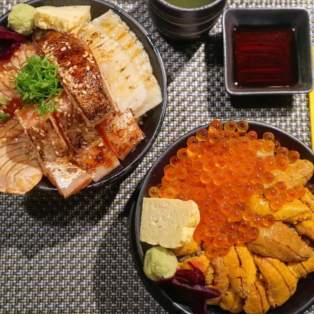 紅白炙燒丼、海膽魚子爆丼