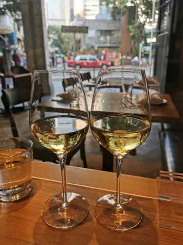 House White (Buy One get One)