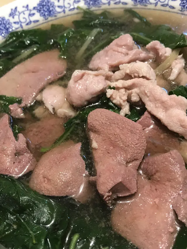 枸杞豬潤瘦肉湯飯