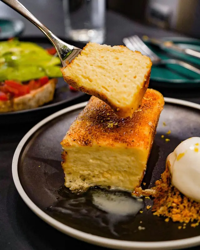 Caramelized Soft Bread Pudding