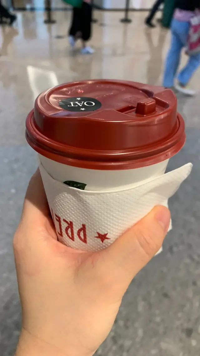Oat  milk  latte
