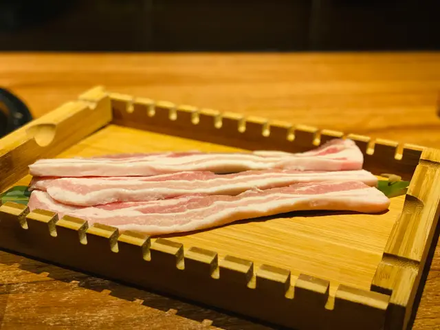 厚燒橡果黑毛豬