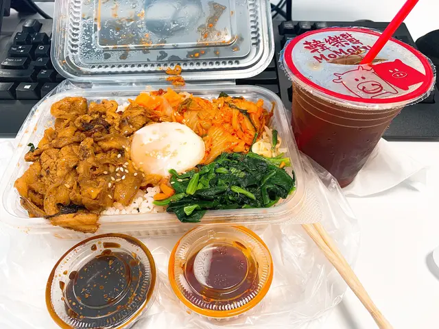 石鍋韓式豚肉飯