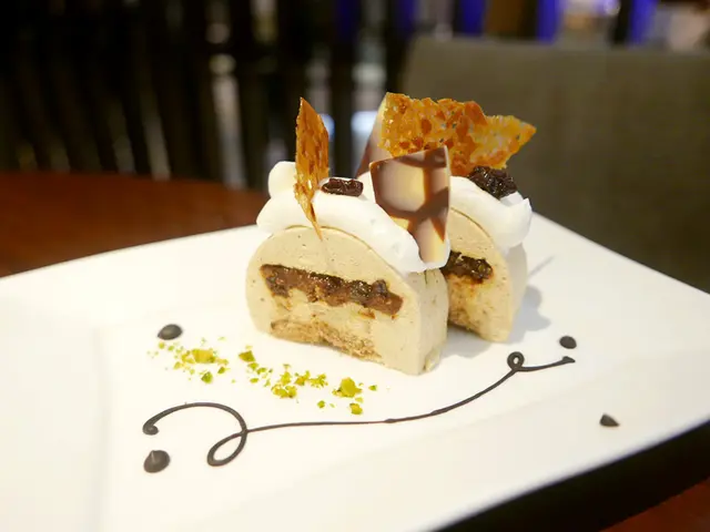 冧酒提子玉桂芝士蛋糕